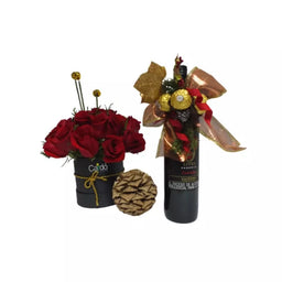 Arreglo floral. Caja decorativa, con rosas y vino TO60-5