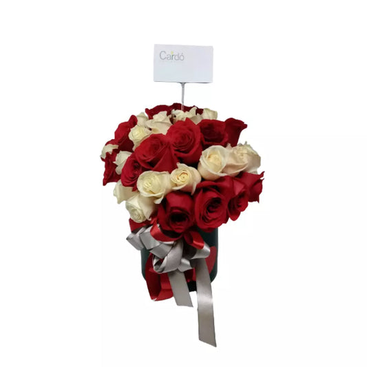 Arreglo floral. Rosas bicolor para mamá TO10-10