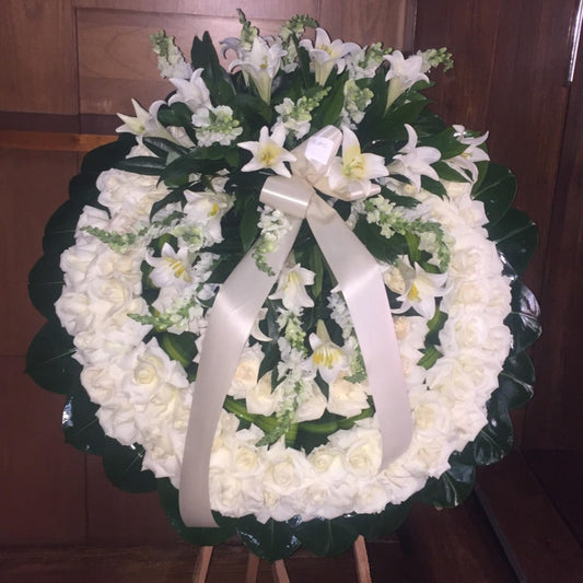 corazon funegre rosa  y blanco - comprar flores a domicilio online en bogota